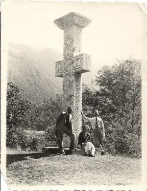 Crucea din piatră de la Mănăstirea Turnu, 1938