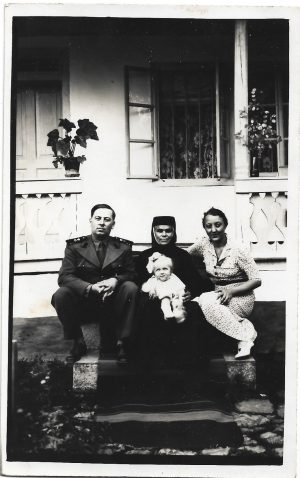 Medic militar român din Regimentul 4 Roșiori Regina Maria și călugăriță