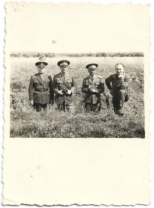 Ofițeri din Regimentul 4 Roșiori Regina Maria, anii 1930