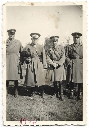 Ofițeri din Regimentul 4 Roșiori Regina Maria, 1937