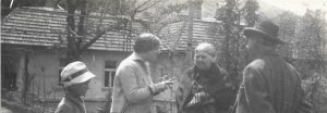 Octavian Goga cu Veturia Goga (soția) și Aurelia Goga (mama)