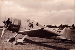 Vickers 279 Venom, prototip de avion de vânătoare britanic, 1936