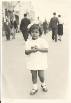Fetiță, România, perioada interbelică