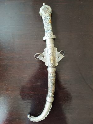 Pumnal de factură arabă, de panoplie