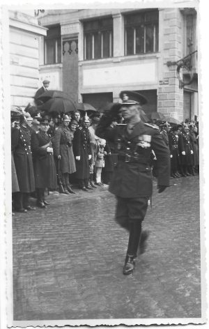 Maior la Serbarea sfințirii celor 85 steaguri ale formațiunilor premilitare la Timișoara, 1937