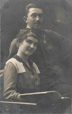 Ofițer austro-ungar decorat cu Karl-Truppenkreuz, Primul Război Mondial, studio Weisz Hugó, Arad