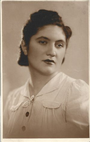 Portret de femeie, studio Foto-Palas, România, perioada interbelică
