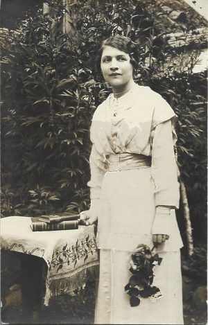 Portret de tânără, 1916, Baia Sprie