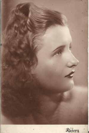 Portret de tânără, 1942, studio Riviera