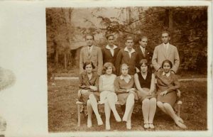 Tinere și tineri, Cluj, 1929