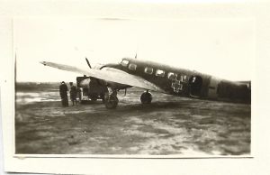 Avion Lockheed 10A Electra în serviciu românesc în Transnistria în septembrie 1942, înmatriculat YR-BGE sau BGF, fost în serviciu polonez