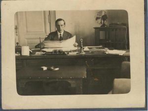 Birou de epocă, perioada interbelică