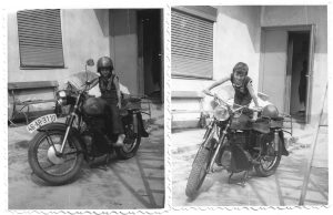 Motocicletă cu număr de înmatriculare de Arad, 1975, lot de 2 fotografii