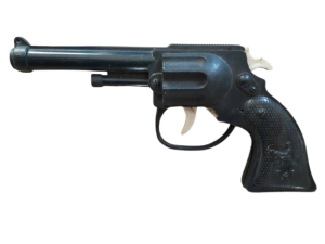 Revolver de jucărie, România, perioada comunistă