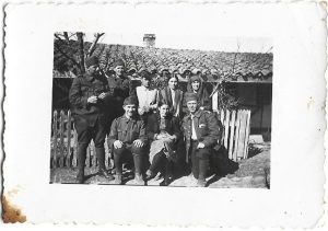 Militari români la Zeliabovka, Crimeea, Al Doilea Război Mondial