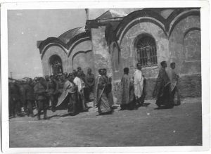 Sfințirea bisericii din Marfovka/Marfivka, Ucraina, militari români și preoți, Al Doilea Război Mondial
