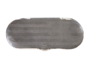 Etui pentru pince-nez care a aparținut lui Moise Rișcuția, comandantul Gărzilor Naționale Române din Arad în anul 1918
