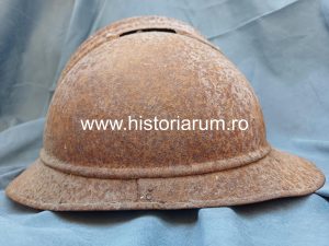 Cască Adrian model 1915
