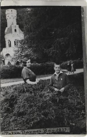 Suvenir Vatra Dornei Băi 1932, la Izvorul Sentinela