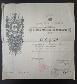 Școala de Cavalerie, certificat de absolvire a cursului de perfecționare al eroului Veniamin Cazacu, semnat olograf de colonel Constantin Bălăcescu, general Gheorghe Moruzi și general Nicolae Sinescu, 1923