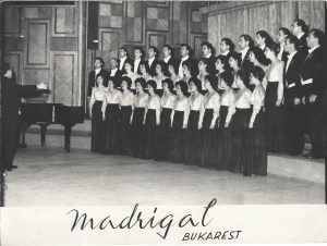 Corul Madrigal, fotografie cu dedicația olografă a lui Constantin Marin către Mircea Basarab, 1965