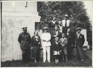 Turiști la Vatra Dornei, 1932