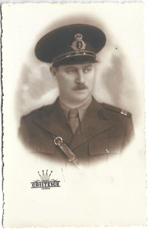 Portret de ofițer român, studio Cristescu, Călărași, perioada regalității