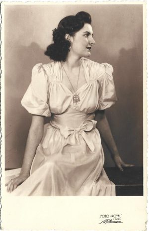 Doamnă, studio Foto Royal Achimescu, Turnu Severin, perioada interbelică