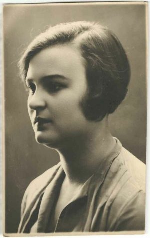 Portret de femeie, studio Foto-Lux, Iași