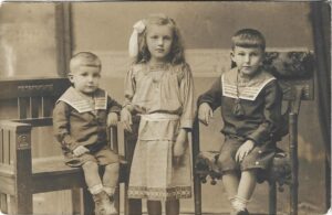 Copii, studio Urai János, Arad, ante 1918