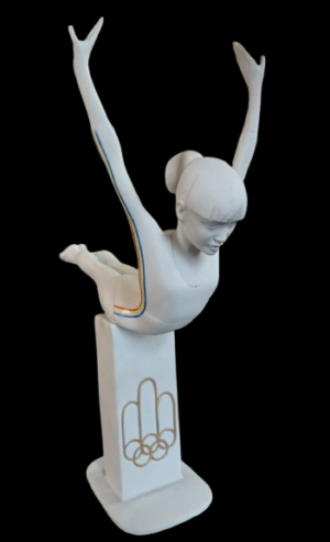 Nadia Comăneci la Olimpiada de la Montreal 1976, bibelou, perioada comunistă