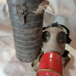 Mască românească contra gazelor, model 1935, fabricată la Antigaz Vulcan, Anticariat Historiarum