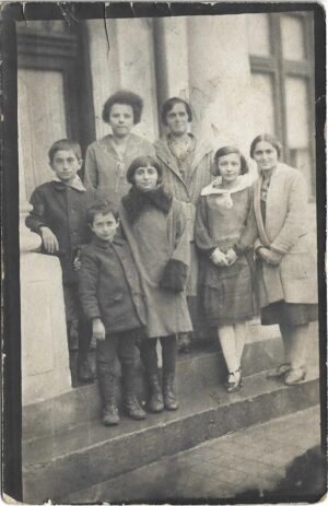 Femei și copii, România, 1926