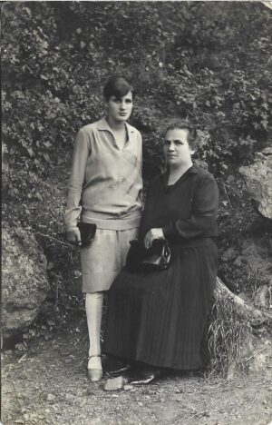 Femei cu poșete, Beograd/Belgrad, 1928