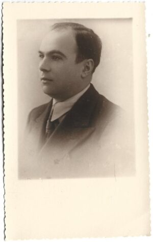 Portret de bărbat, România, perioada interbelică