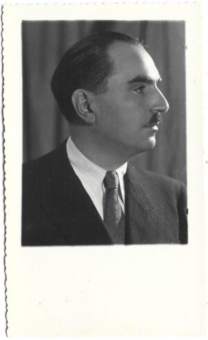Portret de bărbat, România, perioada interbelică