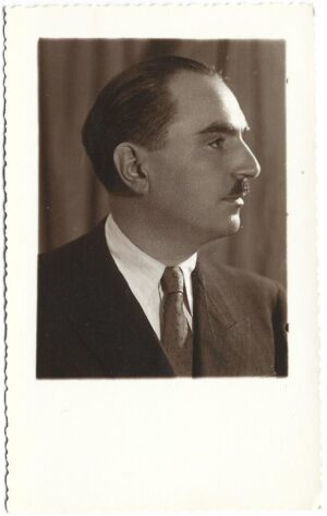Portret de bărbat, România, perioada interbelică