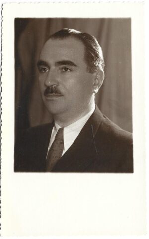 Portret de bărbat, România, perioada interbelică