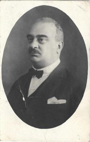 Portret de bărbat, România, perioada interbelică