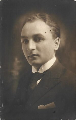 Portret de bărbat, studio Foto Glob, Turnu Severin, 1924