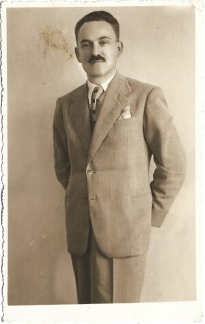 Portret de bărbat, România, perioada interbelică