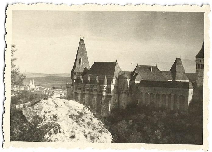 Castelul Hunedoara anii 1930, Anticariat Historiarum