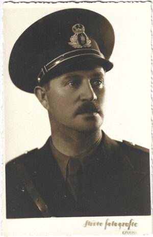 Ofițer român, studio Grigorescu, Călărași, perioada regalității