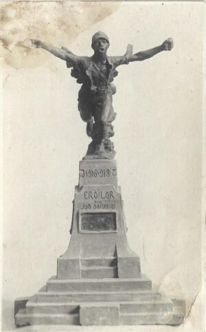 poza veche monumentul eroilor Dorohoi Spiridon Georgescu perioada interbelică, Anticariat Historiarum